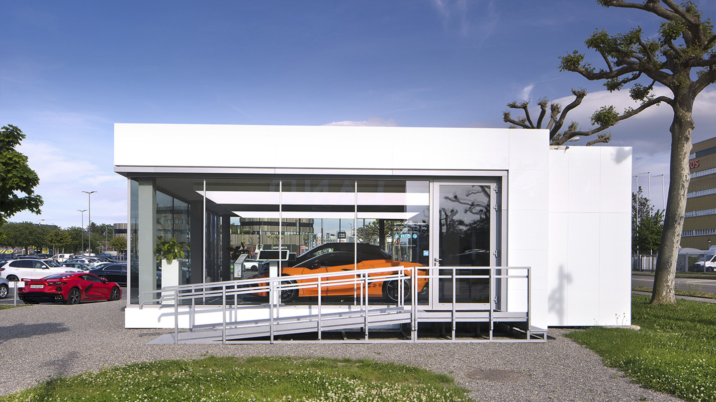 Cadillac-Volketswil_05_2022-OutsideDay-SideR-0669_resize